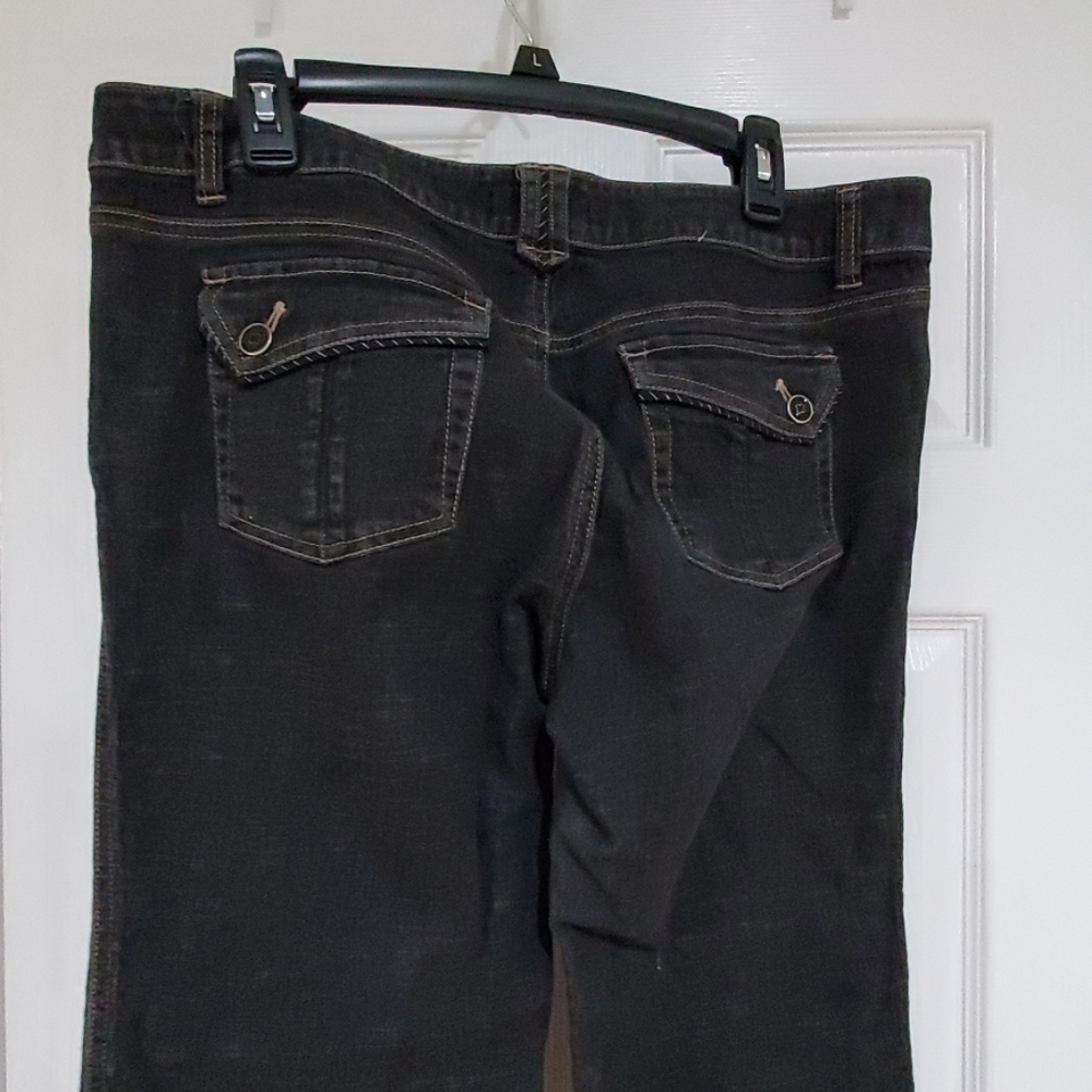 Jeans - Picture 3 of 3